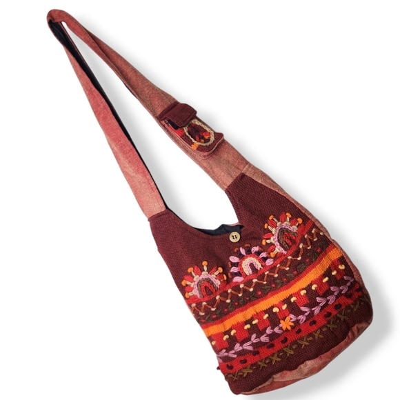 Vintage Handbags - Vintage Nepal Embroidered Bohemian Crossbody Sling Bag